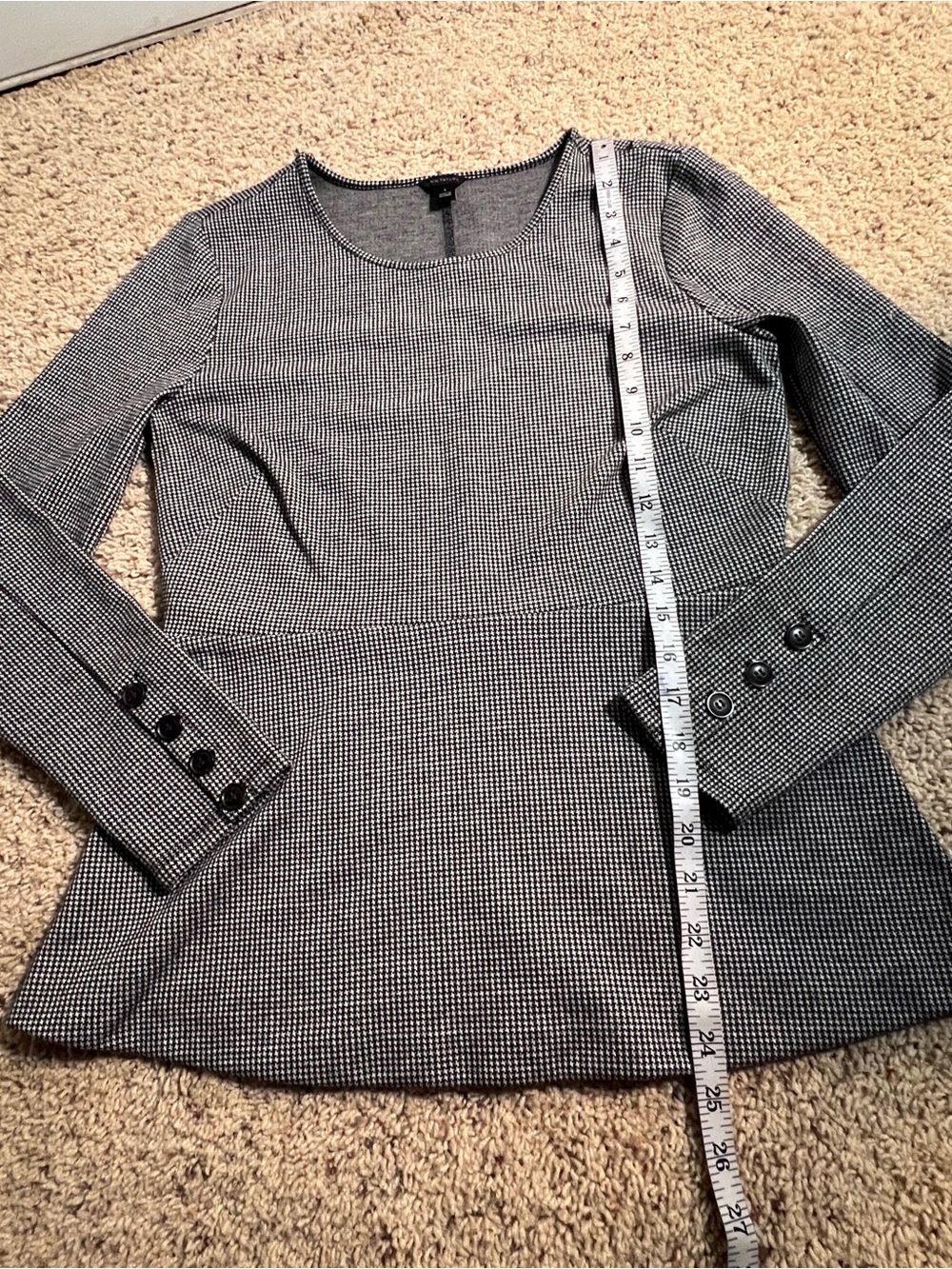 Ann Taylor Black and White Houndstooth Long-Sleeve Peplum Top - Picture 3 of 5